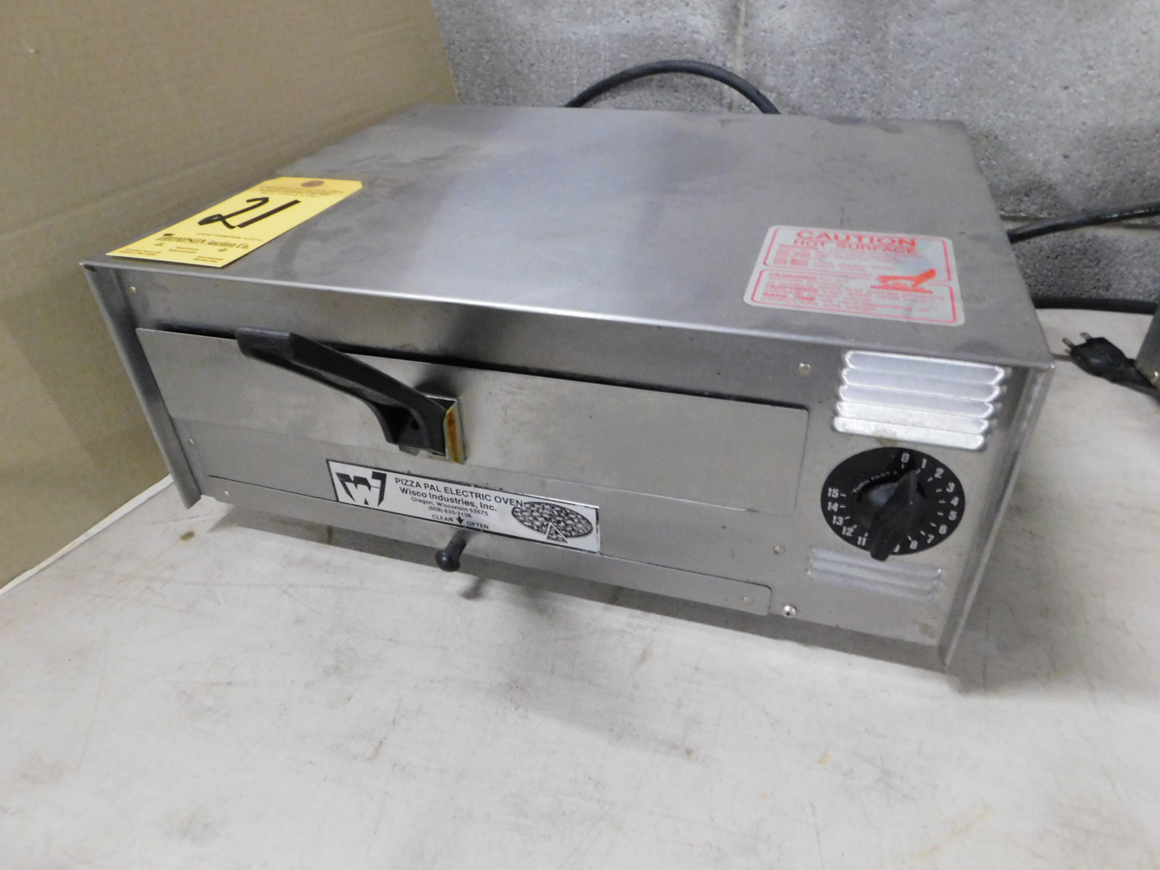 Wisco Model 4128NCT Pizza/Multipurpose Oven