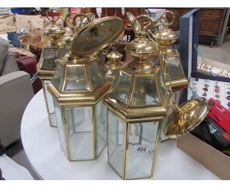 5 lantern style light fittings