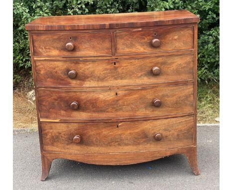 Two over three bow fronted mohongany chest of draws bracket feet measures approx 41.5 inches height, 41.5 inches wide and 21.