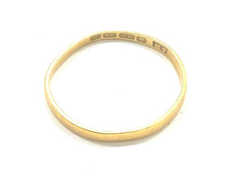 22ct Gold wedding band, makers marks S.H total weight approx 1.8 grams, ring size u/v 