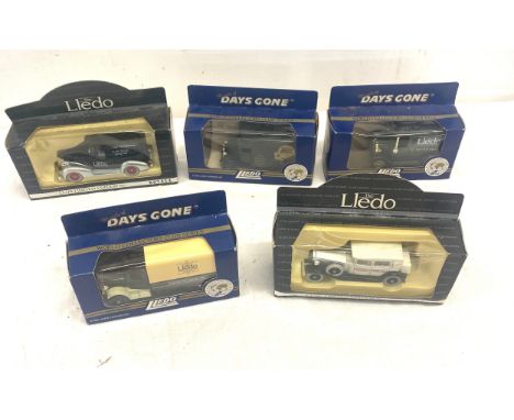 5 LLedo vintage boxed toy cars to include winter collection 1987/88 and club spring edition 1989 