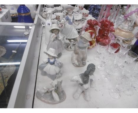 COLLECTION OF LLADRO AND NAO FIGURES
