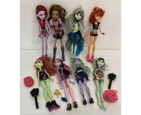 A collection of 8 Monster High dolls by Mattel with a small selection of accessories. Operetta, Venus Flytrap, 2 x Frankie St