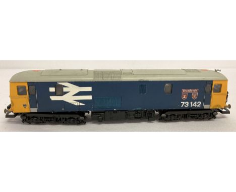 An Intercity diesel locomotive "Broadlands" #73142 by Lima.  