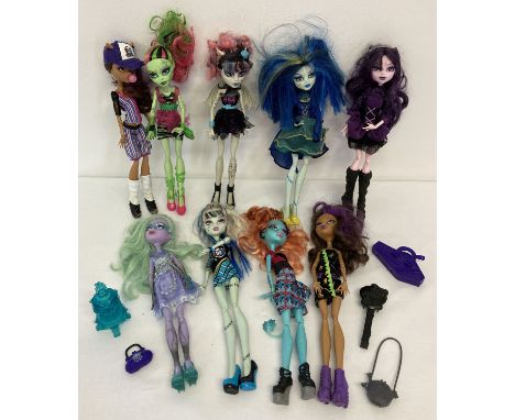 A collection of 9 Monster High dolls by Mattel with a small selection of accessories.  2 x Frankie Stein, 2 x Claudeen Wolf, 