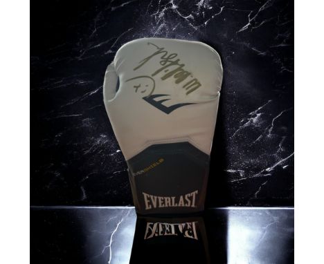 Wladimir Klitschko signed white Everlast 16oz boxing glove. Wladimir Klitschko[a] (born 25 March 1976) is a Ukrainian former 