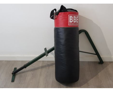 BBE Britannia Boxing punch bag and metal wall bracket