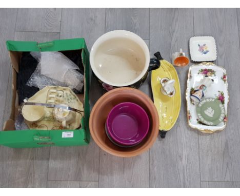 Miscellaneous ceramics to include carlton ware, royal winton, royal albert old country roses, poole, planters and chamber pot