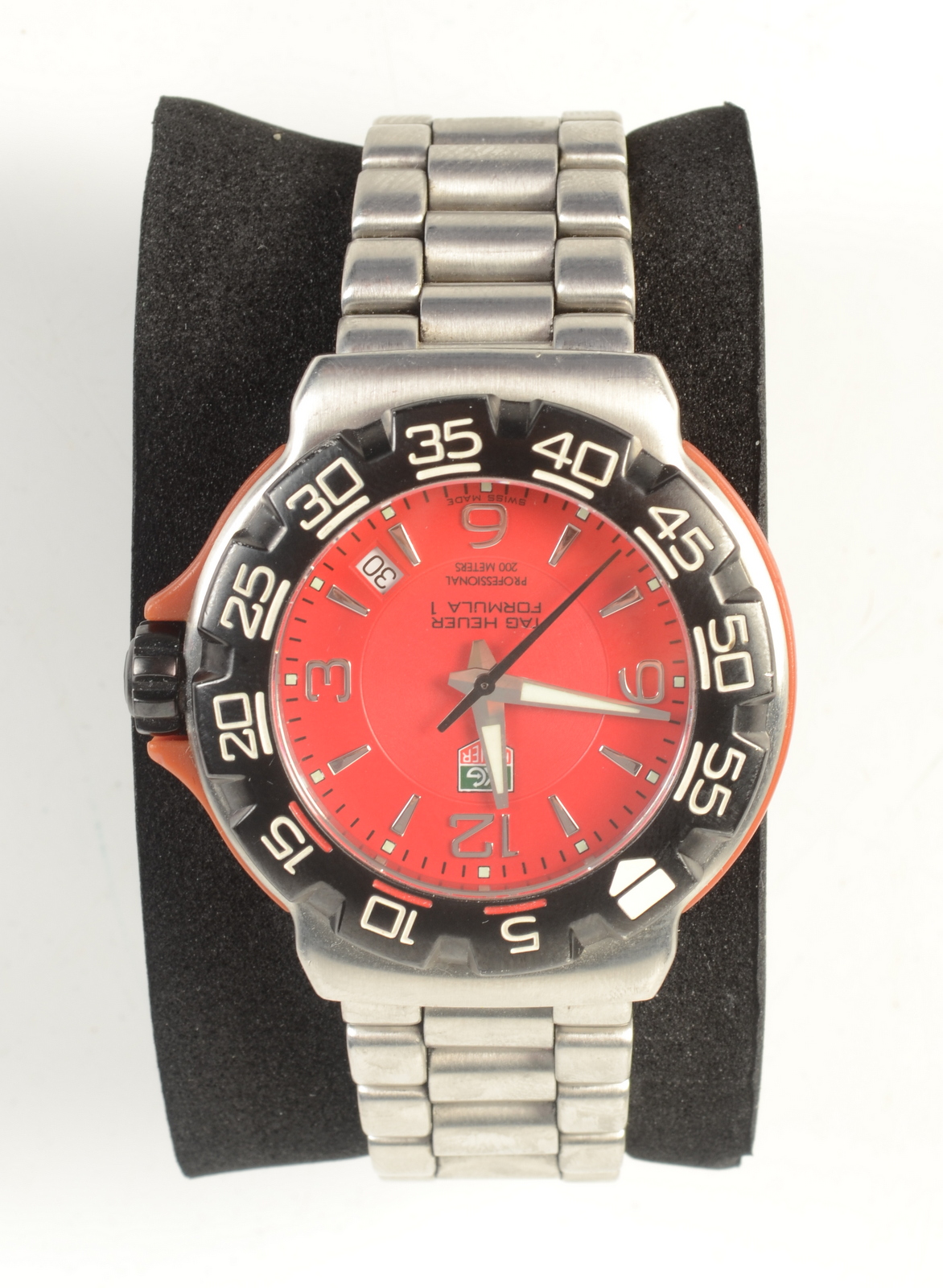 A Tag Heuer Formula 1 Ferrari red gentleman's wristwatch with sweep ...