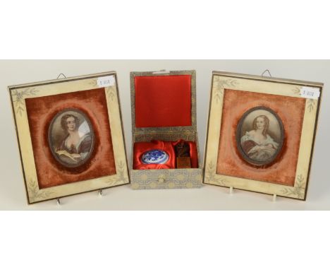 A pair of reproduction portrait pictures, 7.5 x 5.5cm and a reproduction Chinese seal and circular box. 