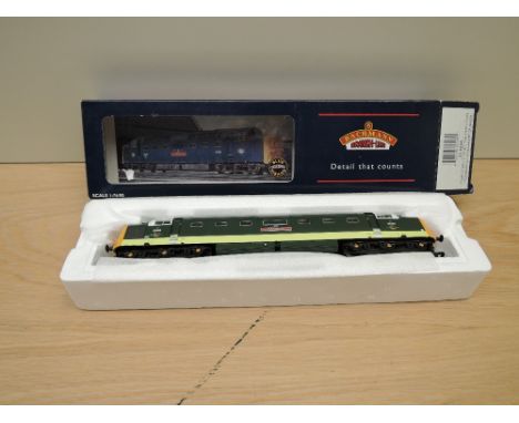 A Bachmann 00 gauge DCC Ready 32-525A Class 55 Deltic 002 The Kings Own Yorkshire Light Infantry BR Green Locomotive, in orig