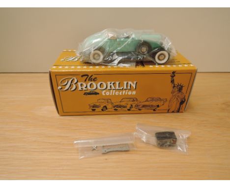 A Brooklin Models The Brooklin Collection 1:43 scale die-cast, BRK F-S 02 1931 Studebaker President Roadster, two tone green,