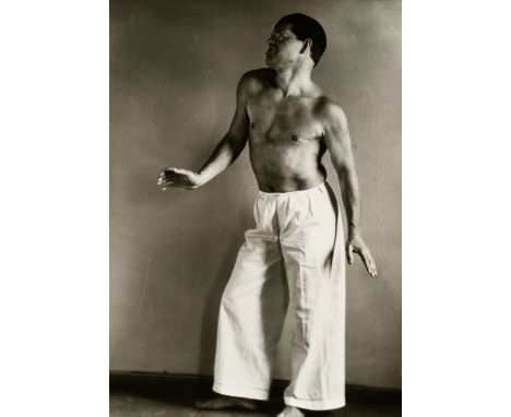 Sander, August (1876-1964) "Der Dadaist Raoul Hausmann" 1928/1987, Fotografie, Griffelkunst, auf Karton montiert, u.l. Präges