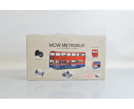 A scarce boxed Gilbow MCW Metrobus diecast bus model in 1:24 scale, #98001 M550 GYE550W, L.Ed number 77/600, appears VG boxed