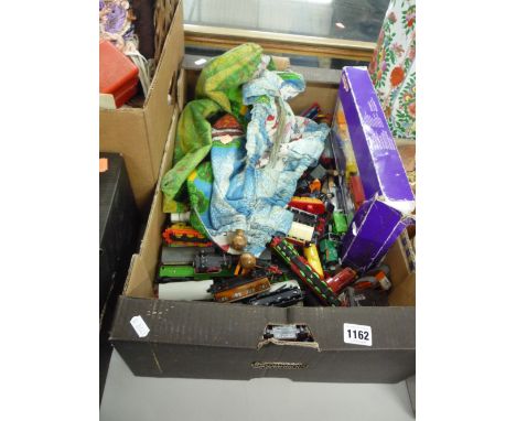 A COLLECTION OF UNBOXED AND ASSORTED PLAYWORN ERTL DIECAST 'THOMAS THE TANK ENGINE & FRIENDS' MODELS, and a quantity of other