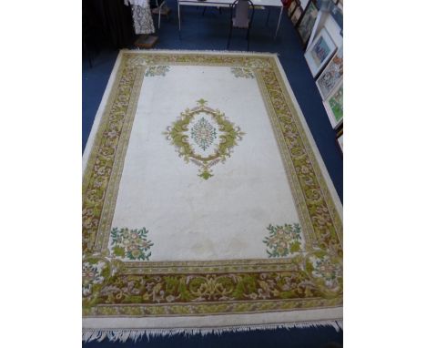 A LARGE OATMEAL GROUND CARPET, approximate size 455cm x 302cm
