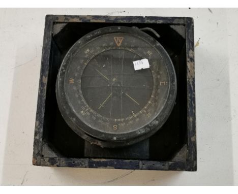 A WWII aircraft compass, type P10, Location 