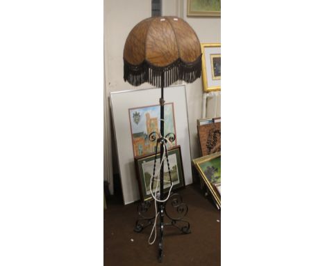 A RETRO STYLE LAMP