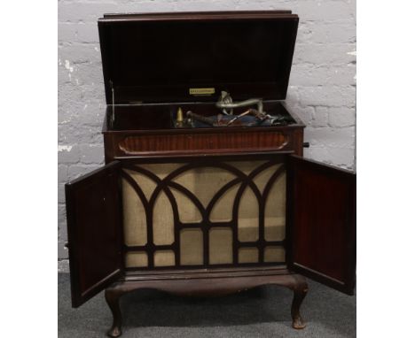 A mahogany and Kingwood Fullotone gramophone and contents of vintage 78rpm records. 