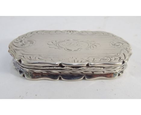 Victorian oval patch box with engraved decoration, hallmarked Birmingham 1847 - gross weight 1.55 troy ounces and measuring a