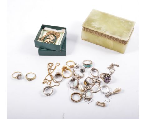 A collection of jewellery in a green onyx box to include two 9 carat gold opal dress rings, silver jewellery, cz eternity rin