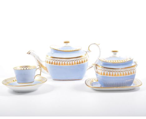 Spode teaset, comprising sugar basin, eight teacups and saucers, eight coffee cups and saucers, milk jug, teapot and cake pla