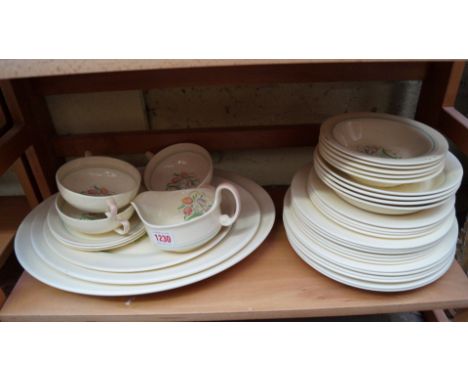 A Susie Cooper pottery part dinner service. 