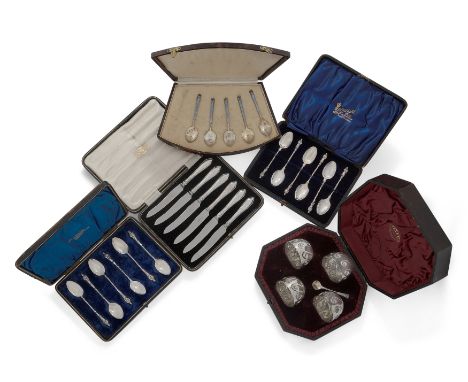 A set of four Victorian silver open salts. Charles Edwards, London, 1892. The circular salts with flat bases chased with spir