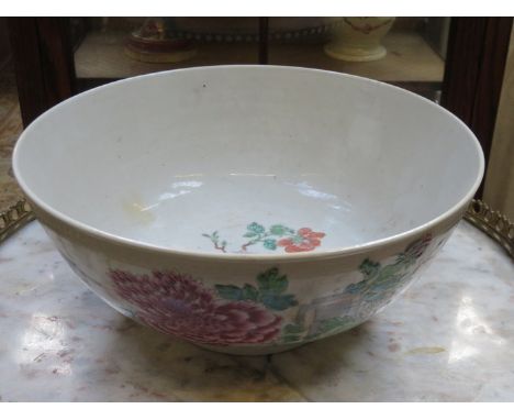 ORIENTAL HANDPAINTED CERAMIC BOWL WITH FLORAL DECORATION AND MYTHICAL BIRDS, DIAMETER APPROXIMATELY 27cm 