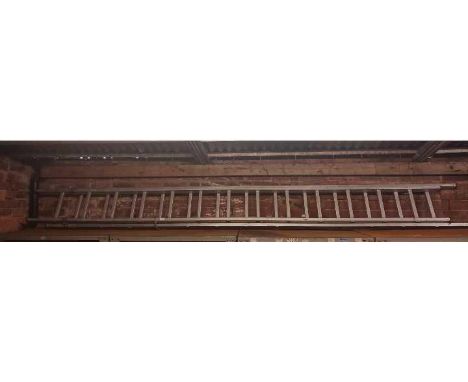 13 RUNG DOUBLE EXTENDING LADDER