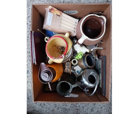 2 CARTONS OF MISC METAL WARE INCL; BRASS CHESTNUT ROASTER, METAL POT HOLDER, CANDLES, JUGS &amp; THERMOS FLASK