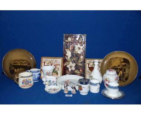 A quantity of china including Evesham flan dish, a Coalport posy vase, two Aynsley blue coffee cans/saucers, Royal Worcester 
