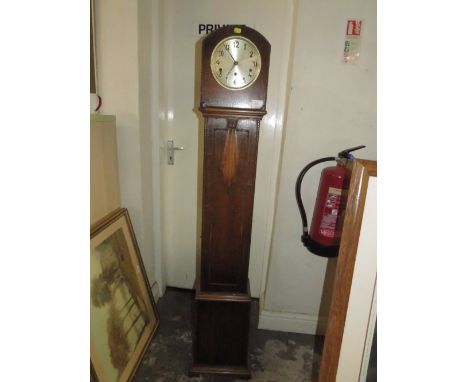 AN OAK GRANDMOTHER CLOCK
