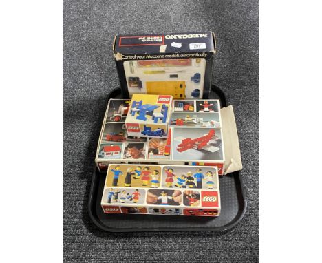 A tray of vintage Meccano electric control set, two boxed Lego vintage sets : basic set 033 and 200, further empty Lego box 