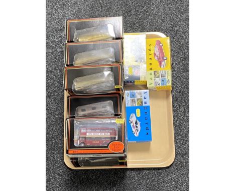 A tray of ten boxed Exclusive First Edition die cast buses and three further boxed Vanguards die cast cars 