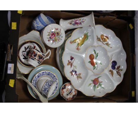 Box of Worcester china, cup and saucer, vase, trinket boxes, jug, decorative plates etc