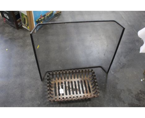Fire grate and spark guard 