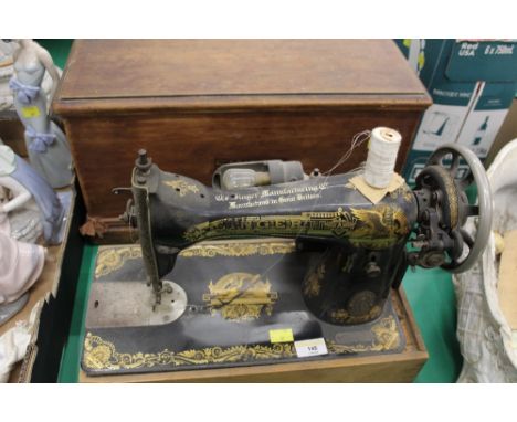 Cased vintage Singer sewing machine 