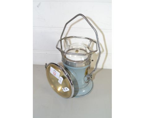 VINTAGE LAMP