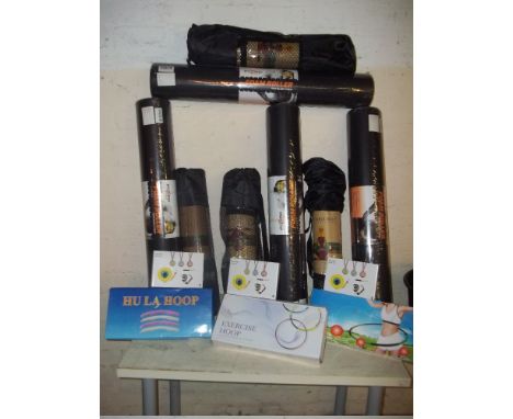 A SELECTION OF SPORTS FITNESS ITEMS TO INCLUDE FOUR MAXIMO FITNESS ROLLER, FOUR BOXED SPORTS SETS, FOUR YOGA MATS AND THREE S