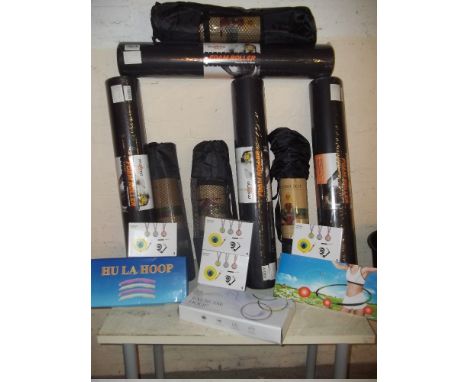 A SELECTION OF SPORTS FITNESS ITEMS TO INCLUDE FOUR MAXIMO FITNESS ROLLER, FOUR BOXED SPORTS SETS, FOUR YOGA MATS AND THREE S