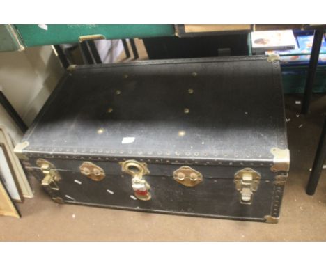 A LARGE TRAVEL TRUNK 90 CM X 50 CM DEEP X 36 CM TALL