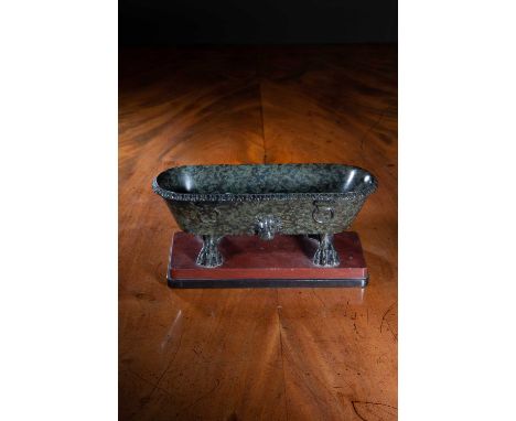 AN ITALIAN GREEN MARBLE GRAND TOUR MODEL OF A ROMAN BATHFIRST HALF 19TH CENTURYwith an egg and dart rim and lion's paw feet o