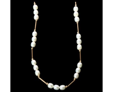 A 9ct gold and cultured pearl necklace, length 43cm 