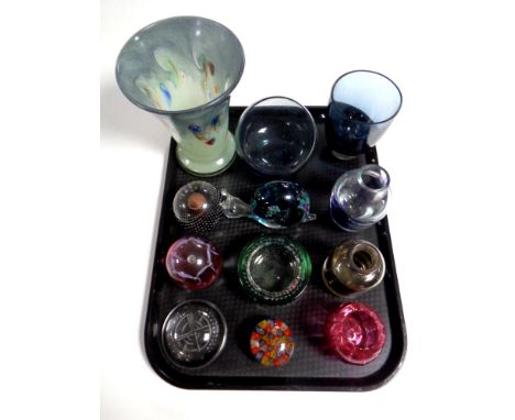 A tray containing 20th century glassware to include Caithness and art glass vases, glass paperweights, an antique cranberry g