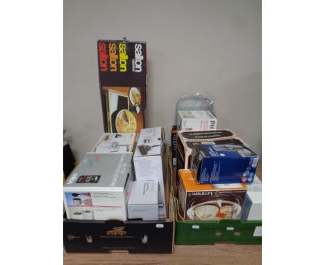 Two boxes containing kitchen electricals to include coffee machine, blender, coffee grinder, espresso maker, mincer etc, boxe