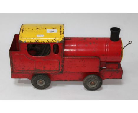 A Triang tank engine, length 42cm. 