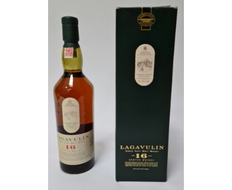 Lagavulin 16 year Islay single malt Scotch whisky 70cl 43%. 