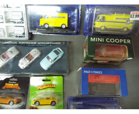 Golden Bear - Kidconnection - Kentoys - Lot of 25 boxed diecast vehicles in various scales including Golden Bear Brum play se