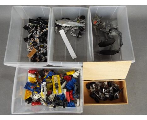 Warhammer, Games Workshop - A collection of painted and unpainted plastic and metal Warhammer / Games Workshop figures and ac